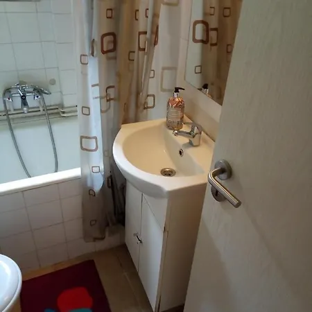 Central Apartment *